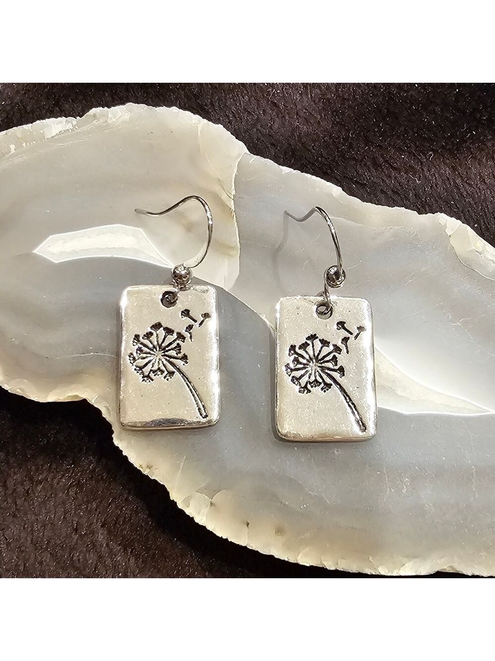 💥4 for $25💥 Dandelion Silvertone Earrings